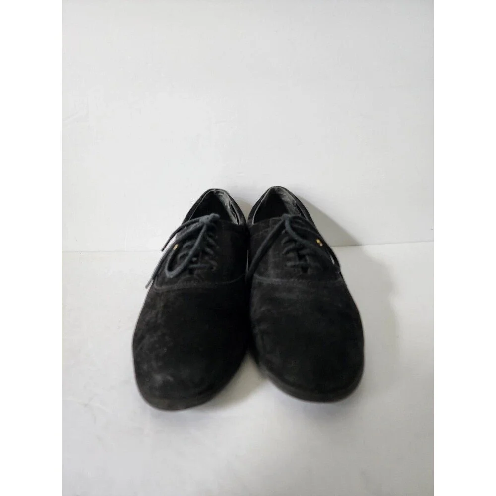 Easy Spirit holes great from